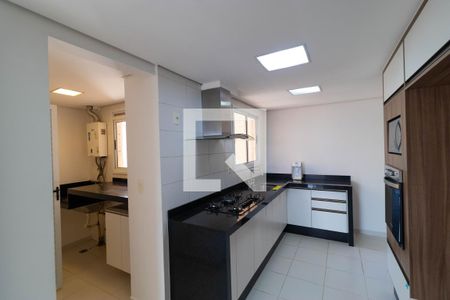Apartamento à venda com 132m², 3 quartos e 2 vagasCozinha