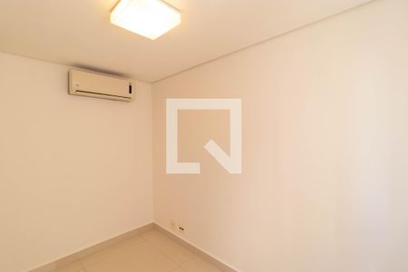 Apartamento à venda com 132m², 3 quartos e 2 vagasQuarto 02