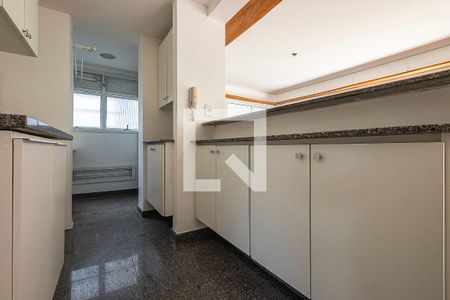 Apartamento à venda com 92m², 2 quartos e 4 vagasCozinha