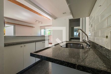 Apartamento à venda com 92m², 2 quartos e 4 vagasCozinha