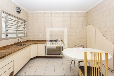 Casa à venda com 320m², 3 quartos e 3 vagasCozinha