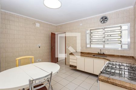 Casa à venda com 320m², 3 quartos e 3 vagasCozinha