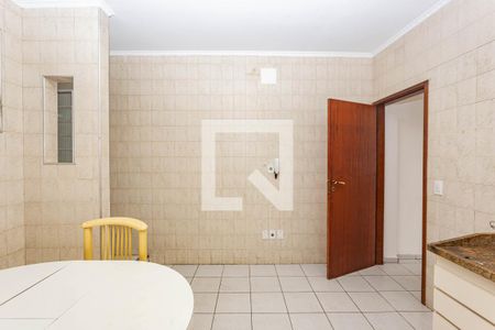 Casa à venda com 320m², 3 quartos e 3 vagasCozinha