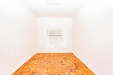 Casa à venda com 320m², 3 quartos e 3 vagasQuarto dos fundos