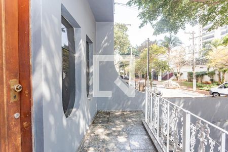 Casa à venda com 320m², 3 quartos e 3 vagasFachada