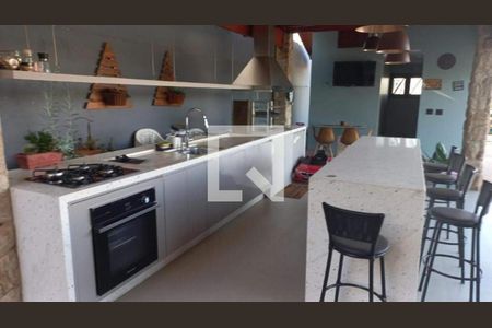 Casa à venda com 550m², 4 quartos e 12 vagas