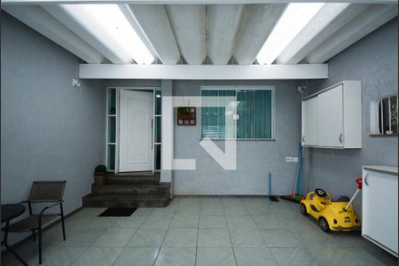 Casa à venda com 157m², 3 quartos e 2 vagasGaragem