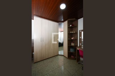 Casa à venda com 157m², 3 quartos e 2 vagasQuarto 3