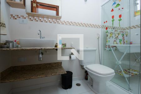 Casa à venda com 157m², 3 quartos e 2 vagasBanheiro da Suíte