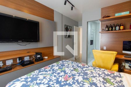 Apartamento à venda com 310m², 4 quartos e 2 vagas Apartamento à venda com 310m², 4 quartos e 2 vagasQuarto 2 suíte