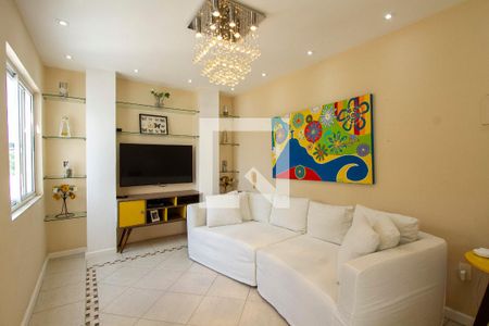 Apartamento à venda com 310m², 4 quartos e 2 vagas Apartamento à venda com 310m², 4 quartos e 2 vagasSala intima - 2º andar