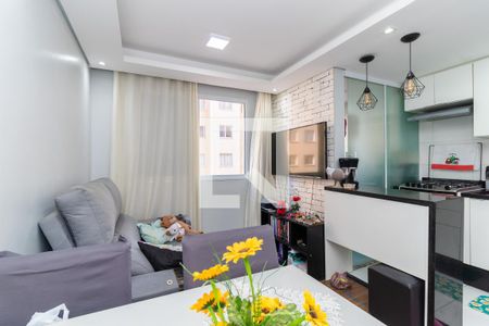Sala de apartamento para alugar com 2 quartos, 40m² em Itaquera, São Paulo