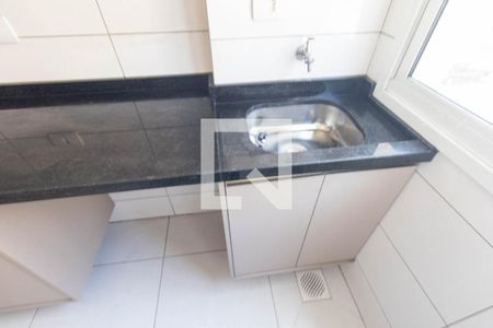 Apartamento para alugar com 60m², 2 quartos e 1 vaga Apartamento para alugar com 60m², 2 quartos e 1 vagaCozinha e Área de Serviço
