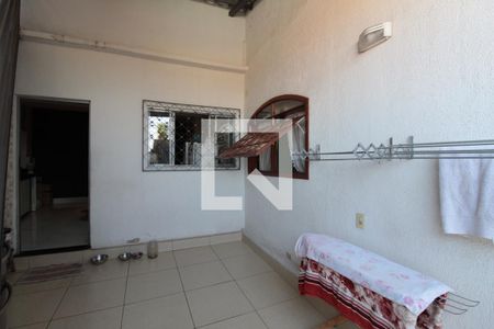 Casa à venda com 360m², 3 quartos e 3 vagasArea de Serviço