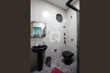 Casa à venda com 360m², 3 quartos e 3 vagasBanheiro Social 1