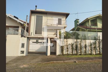 Casa para alugar com 140m², 3 quartos e 2 vagasFachada