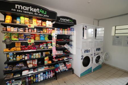 Apartamento para alugar com 55m², 3 quartos e 1 vagaMini Mercado