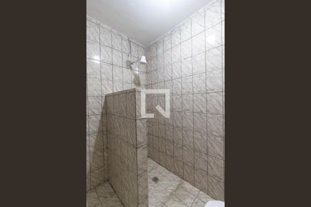 Banheiro de casa de condomínio para alugar com 1 quarto, 48m² em Vila Barbosa, São Paulo