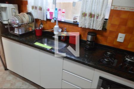 Casa de condomínio à venda com 96m², 4 quartos e 4 vagas Casa de condomínio à venda com 96m², 4 quartos e 4 vagasCozinha