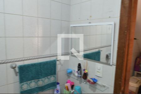 Casa de condomínio à venda com 96m², 4 quartos e 4 vagas Casa de condomínio à venda com 96m², 4 quartos e 4 vagasBanheiro