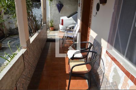 Casa de condomínio à venda com 96m², 4 quartos e 4 vagas Casa de condomínio à venda com 96m², 4 quartos e 4 vagasVaranda