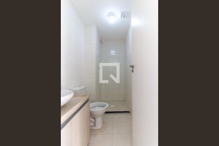Banheiro de apartamento para alugar com 2 quartos, 35m² em Água Branca, São Paulo
