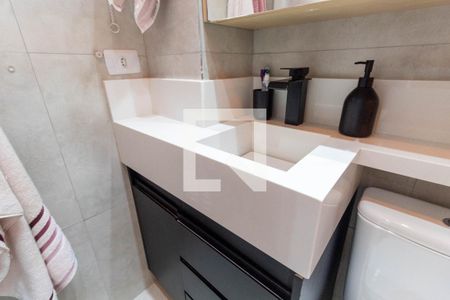 Apartamento à venda com 87m², 2 quartos e 1 vaga Apartamento à venda com 87m², 2 quartos e 1 vagaBanheiro