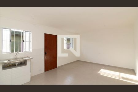 Sala/Cozinha de kitnet/studio para alugar com 1 quarto, 30m² em Vila Paulistania, São Paulo