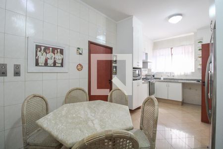 Apartamento à venda com 280m², 4 quartos e 3 vagasCozinha 