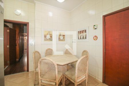 Apartamento à venda com 280m², 4 quartos e 3 vagasCozinha 