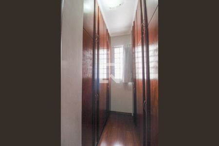Apartamento à venda com 280m², 4 quartos e 3 vagasCloset Quarto 4
