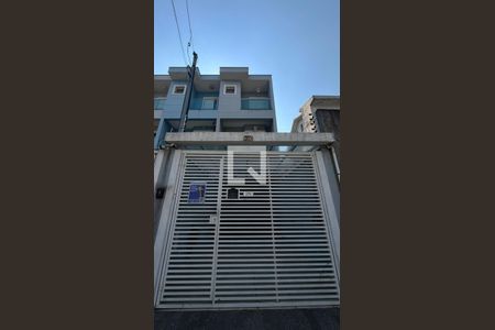 Casa à venda com 133m², 3 quartos e 2 vagasFachada