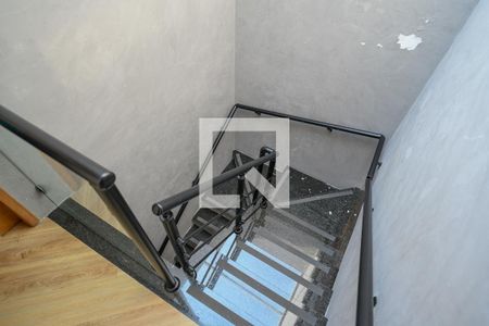 Casa à venda com 133m², 3 quartos e 2 vagasEscada