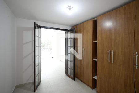 Casa à venda com 612m², 3 quartos e 2 vagasQuarto de Serviço