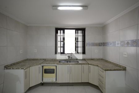 Casa à venda com 612m², 3 quartos e 2 vagasCozinha