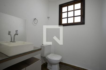 Casa à venda com 612m², 3 quartos e 2 vagasLavabo