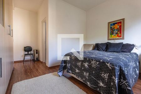 Casa à venda com 360m², 4 quartos e 3 vagasSuíte 2