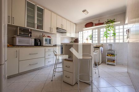 Casa à venda com 360m², 4 quartos e 3 vagasCozinha