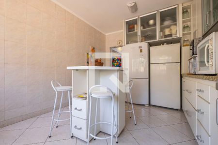 Casa à venda com 360m², 4 quartos e 3 vagasCozinha