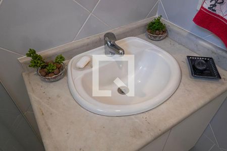 Casa à venda com 360m², 4 quartos e 3 vagasBanheiro Suíte 2