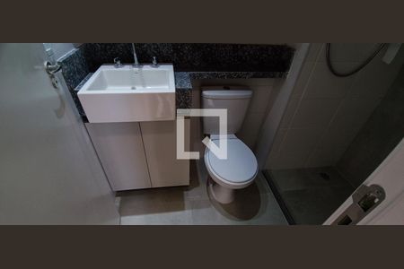 Apartamento para alugar com 36m², 2 quartos e 1 vaga Apartamento para alugar com 36m², 2 quartos e 1 vagaBanheiro