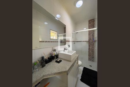 Casa à venda com 203m², 4 quartos e 2 vagasBanheiro Suíte 2