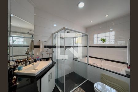Casa à venda com 203m², 4 quartos e 2 vagasSuíte 1