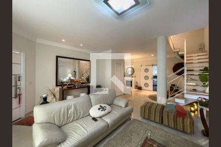 Sala de casa à venda com 4 quartos, 203m² em Vila São Geraldo, São Paulo