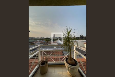 Casa à venda com 203m², 4 quartos e 2 vagasSacada Sala Superior