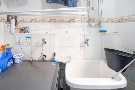 Apartamento à venda com 71m², 2 quartos e 2 vagasÁrea de serviço