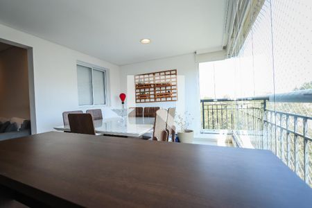 Apartamento à venda com 96m², 3 quartos e 2 vagas Apartamento à venda com 96m², 3 quartos e 2 vagasÁrea Gourmet