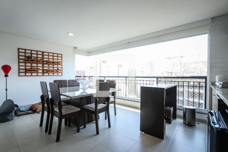 Apartamento à venda com 96m², 3 quartos e 2 vagas Apartamento à venda com 96m², 3 quartos e 2 vagasÁrea Gourmet