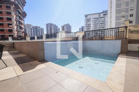 Apartamento à venda com 96m², 3 quartos e 2 vagas Apartamento à venda com 96m², 3 quartos e 2 vagasÁrea comum - Piscina