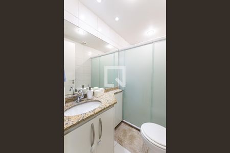 Apartamento à venda com 81m², 2 quartos e 1 vagaBanheiro da Suíte